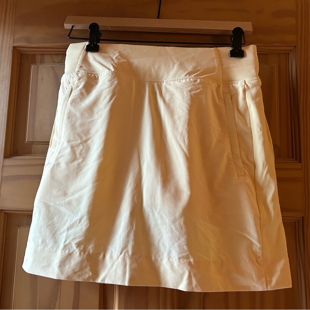 Athleta Pale Yellow Active Skort